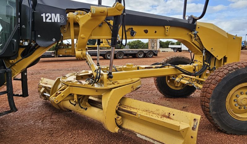 2018 Caterpillar 12M3 Motor Grader full