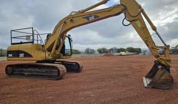 2006 – 320C Excavator with 7600 hours full